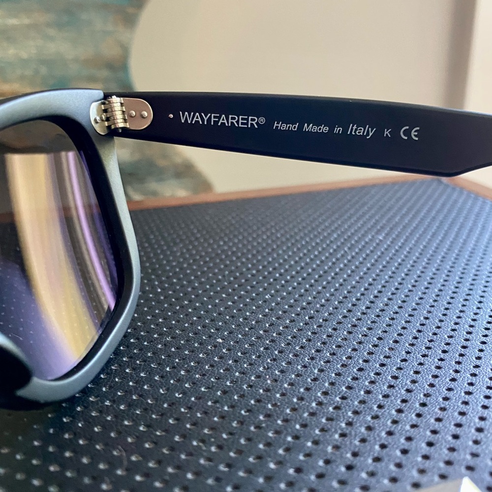 Ray-Ban Wayfarers - Picture 3 of 7